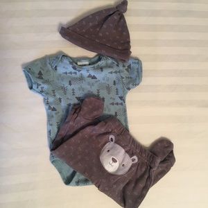 Woodsy bear onesie set 6-9m